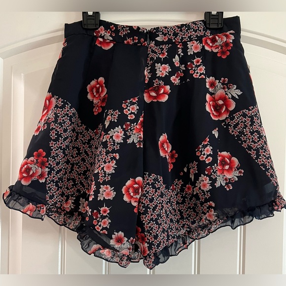 NWT The Fifth Label East Short in Navy Patchwork - Picture 6 of 15